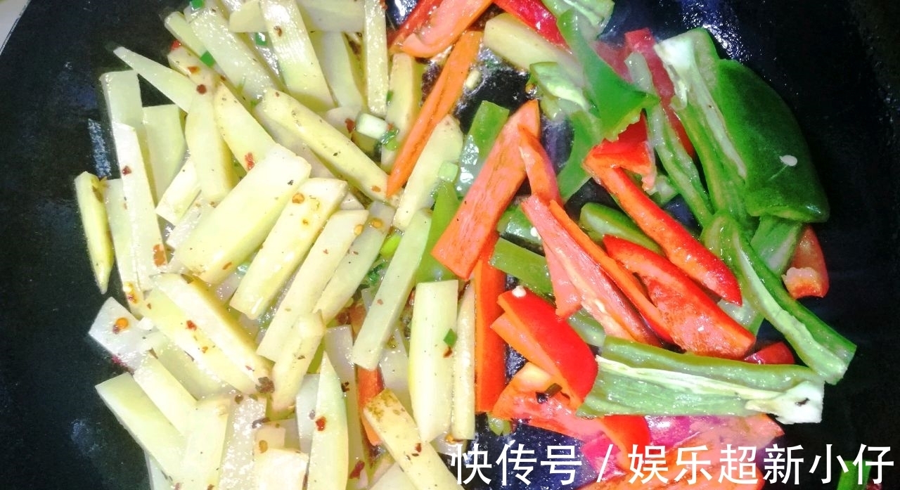 下饭|土豆此做法，下饭又解馋，大人孩子都爱吃，吃着太过瘾了