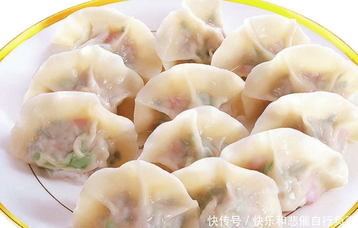 新年|新年第一餐，叔叔家做了一桌色香味俱全的菜系，你觉得好吃吗？