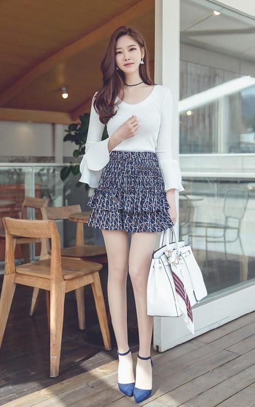  肤色|想要一天内都拥有自信, 职业女性必备两双肤色丝袜