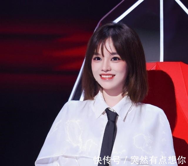 吉克隽逸|今年好声音8位导师,相比以往4位导师好看在哪里!