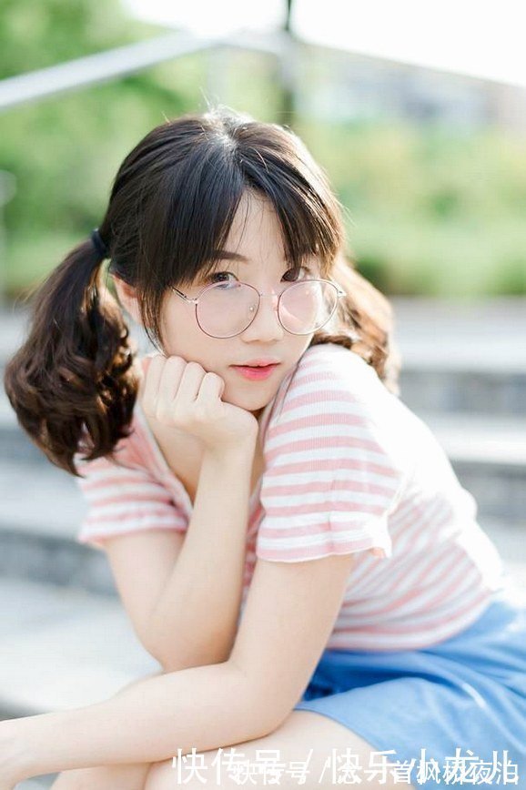 身材 小阿姨也有俏皮的一面,这身材真的太完美,你喜欢吗?