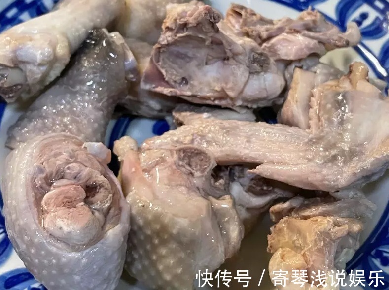 美味佳肴|天气热没胃口？大叔教你豆腐乳焖鸡，甘甜爽口，超乎你的想象~