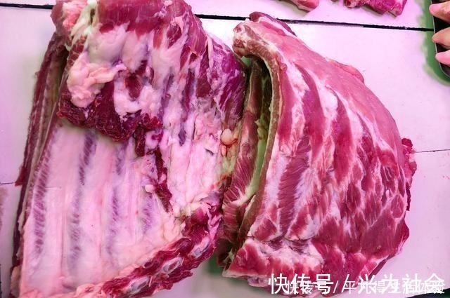 买排骨,要分清“前排”和“后排”,差距挺大,弄懂再买心有底