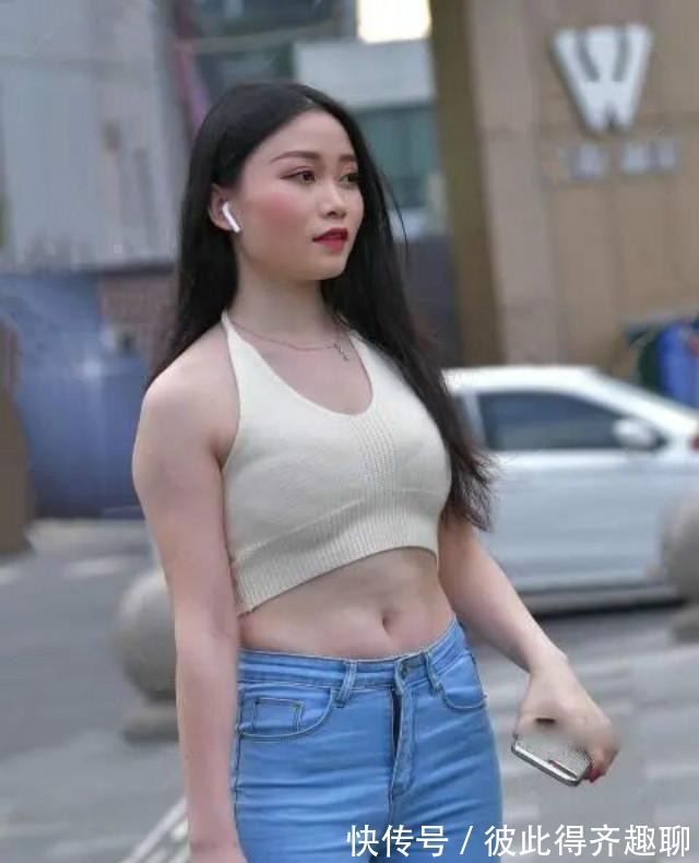 瑜伽裤|瑜伽裤穿搭在视觉上总是给人享受，减龄效果相当不错，艳压完胜