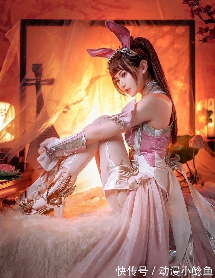 COS|斗罗大陆：小舞神级COS曝光，就像动漫走出来一样，大长腿爱了