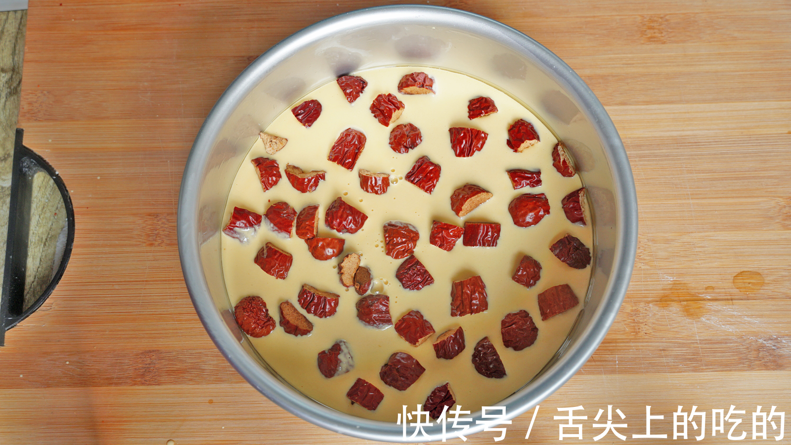 这6道早餐不用揉面，一搅一蒸就完成，松软又香甜，省时又省力