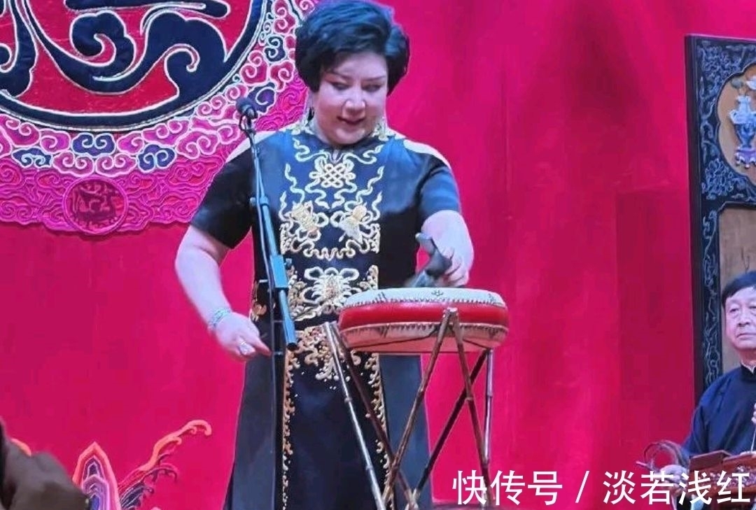 骆玉笙@王惠京韵大鼓唱得好,少马爷也不错,两个人竟然还是一个门派