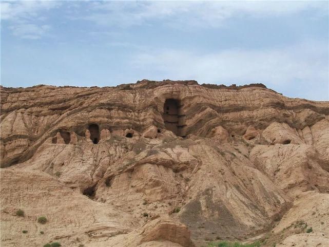 森木塞姆石窟：深山峻岭中别有天地