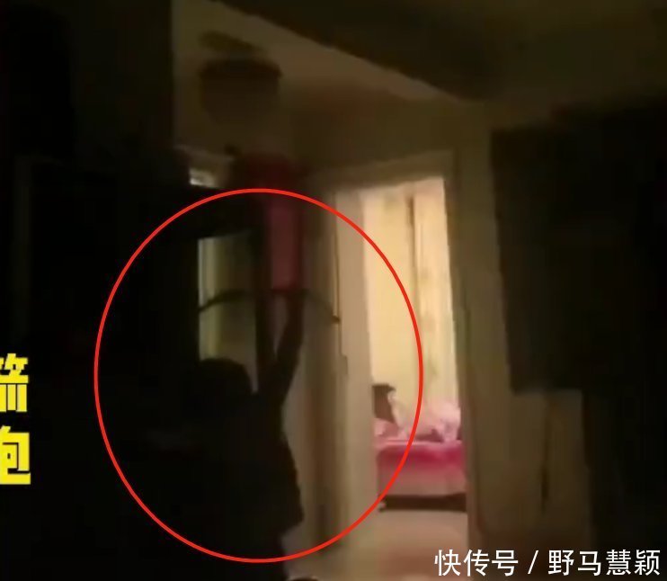 弓箭|孩子在家表演“后羿射日”,箭刚出手,父亲从微笑转为崩溃