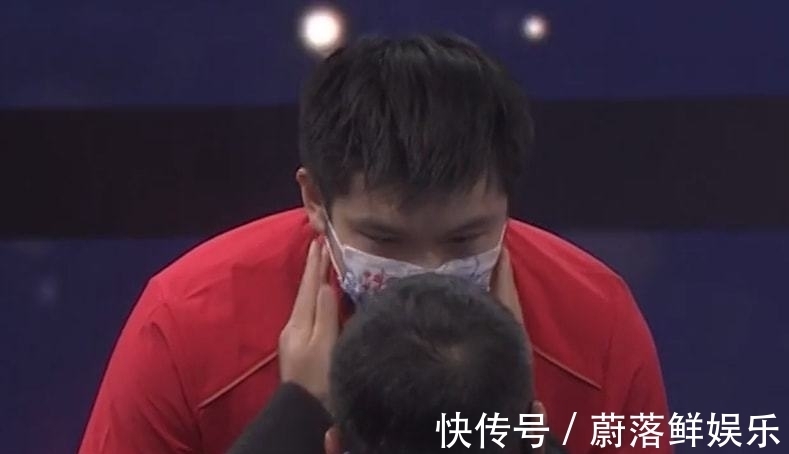 樊振东|4-0！樊振东世乒赛首次夺冠，谁注意刘国梁的举动，国乒新的一哥