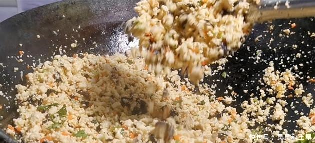 春天,這個(gè)堿性食物,要記得多吃,促進(jìn)骨骼發(fā)育,老人孩子別錯(cuò)過!