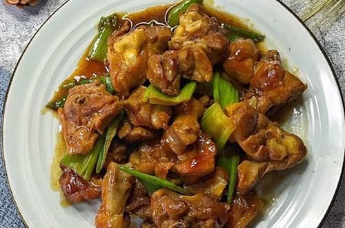 闻着就让人食欲大增的家常菜，色泽诱人，超美味，下酒又下饭！