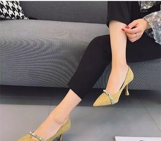腿部|女神必备潮流高跟鞋,瞬间拉长腿部线条,演绎出完美的女神范