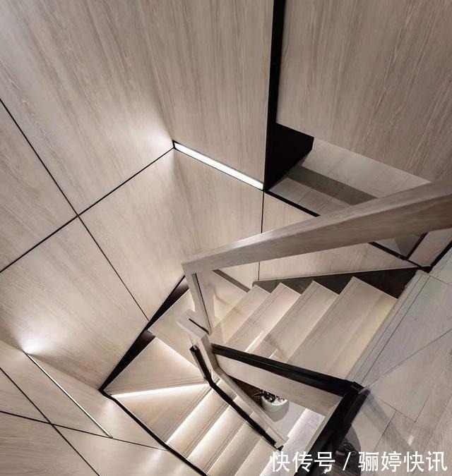 大理石|独身女白领70㎡复式小公寓,两层设计都很迷人,被治愈了!