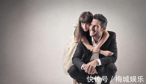 女儿|萌娃一个月没见爸爸,再见面时表情萌翻宝妈,网友:求同款闺女