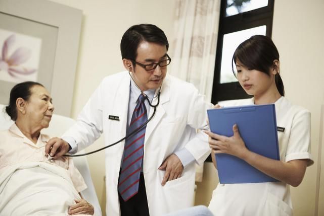 判断一个老年人身体健康与否的标准是什么