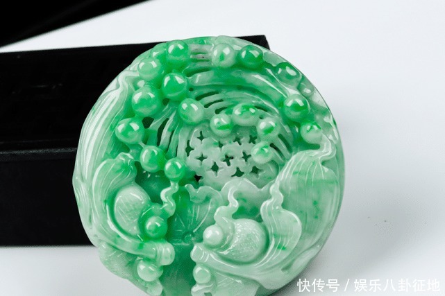 常见|翡翠最常见的镂空雕刻工艺你了解吗