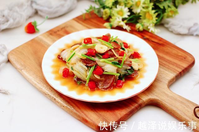 腊肠|炒白菜时，什么时候放醋是重点！顺序对了，“酸溜的”开胃又下饭