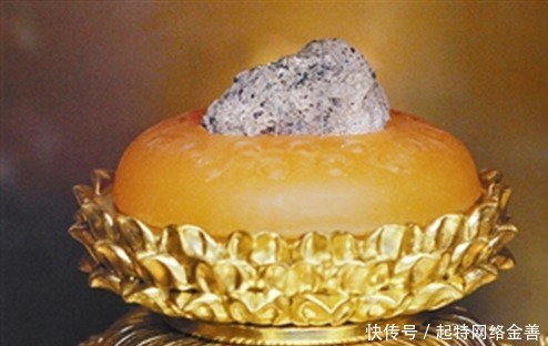 形态各异|释迦牟尼佛舍利,颜色各异形态各异