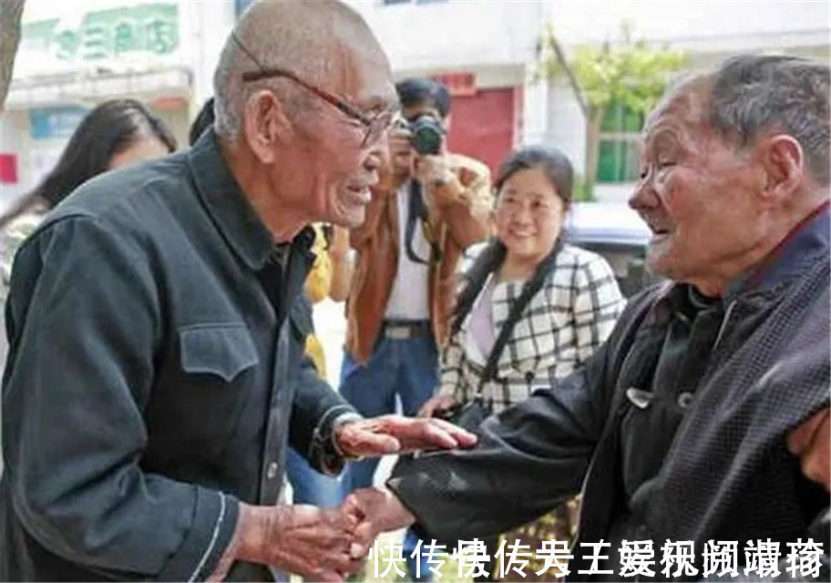 外面的世界@113岁老人李良田带领全村人民躲进深山,出深山后为何成名人