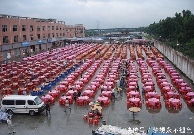 难得一见的乡村酒席,场面震撼