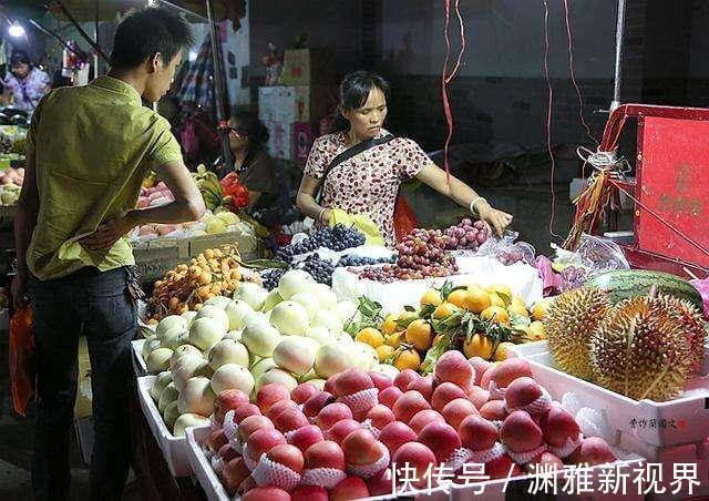 宝妈|孩子1岁前不要吃这3种水果,对宝宝健康影响大,父母别大意