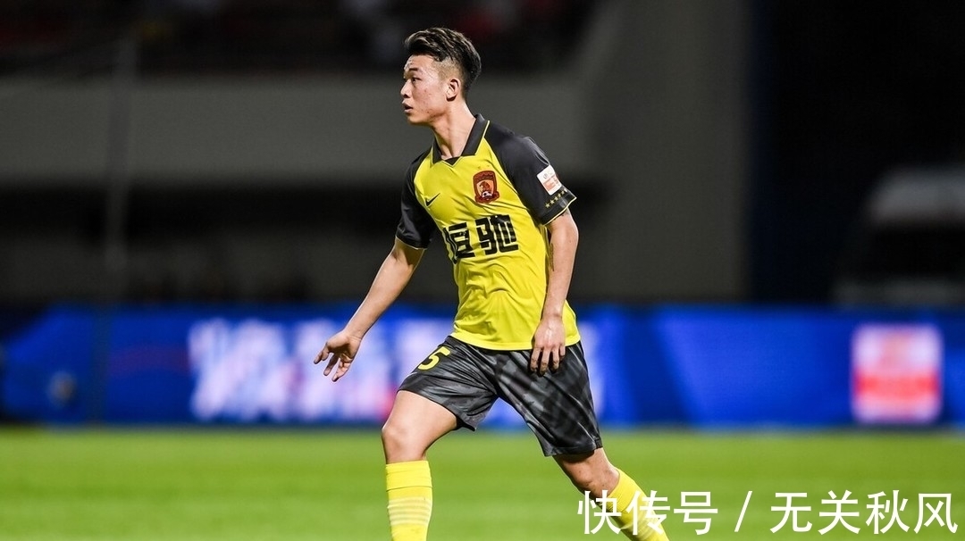 新人|国足后腰，李霄鹏重点关注这几位新人！