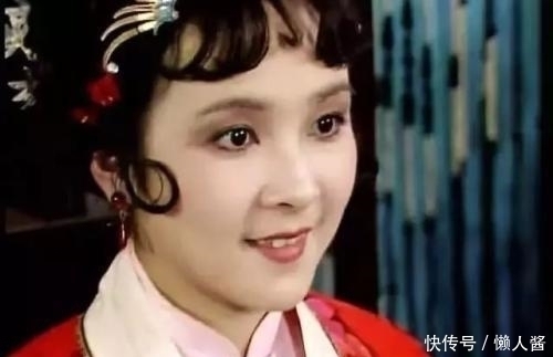 薛宝琴@薛宝琴的到来，让薛宝钗隐藏多年的秘密，再也遮掩不住