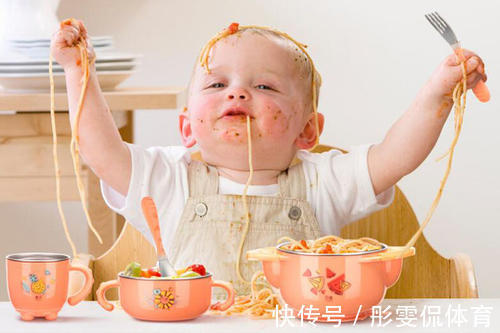 宝宝|宝宝几个月可以吃面条?给宝宝吃面条好处多,妈妈别不在意