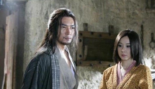 李逵！水浒传中真正的好汉就6个，武松不够格，榜上却有3人因梁山而亡