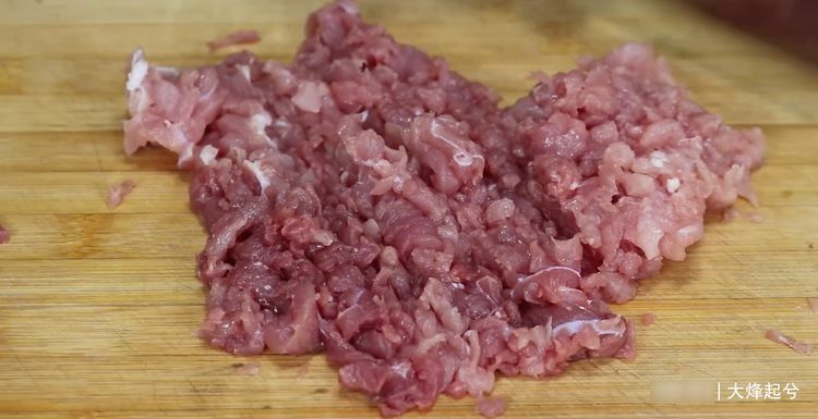 才知道，剁肉馅原来很简单，2分钟剁好，干净卫生，方法太棒了