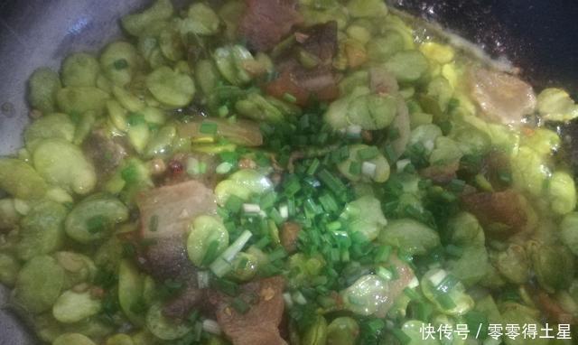 回锅肉|让我们来一盘回锅肉炒蚕豆,荤素搭配更有营养,你值得拥有