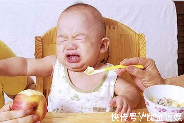 育儿|如果宝宝有这4个现象,说明宝宝可能积食了,父母要引起重视