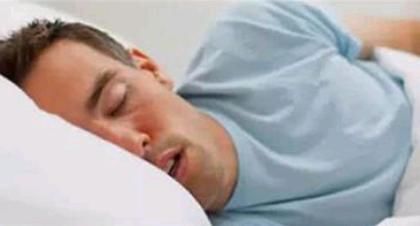 小朋友睡觉流口水正常，成年人就有问题了！