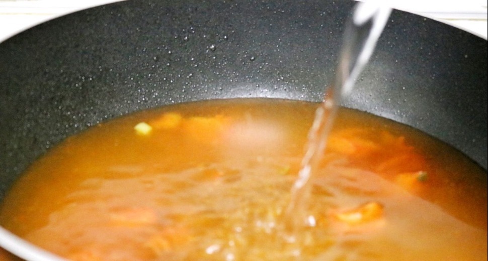 番茄酱|面条这样做，一碗不够吃！懒人也能快手做番茄肥牛浓汤面