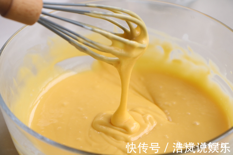 电饭煲蛋糕老是失败掌握小技巧，不回缩不塌陷，比烤的还好吃