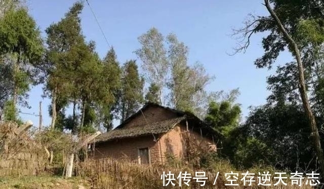 瓦片|老祖宗忠告：家有滴泪屋，三年一场哭，啥是“滴泪屋”，有道理吗