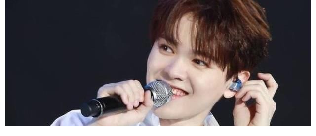 蔡徐坤|同選秀出道，冠軍蔡徐坤將開個(gè)人演唱會，季軍陳立農(nóng)坐輪椅惹人疼