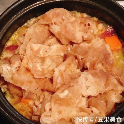 秘?好吃到爆！连汤汁都很下饭的土豆肥牛煲