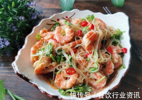 汤匙|吃腻了水煮大虾，教你12道大虾的做法，招待客人有面子