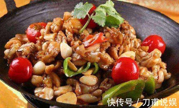 咸鲜微辣、香软有嚼劲,美味可口,十里飘香,孩子们抢着吃