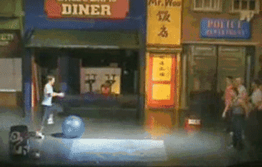 |搞笑GIF： 姐姐 你能矜持点吗