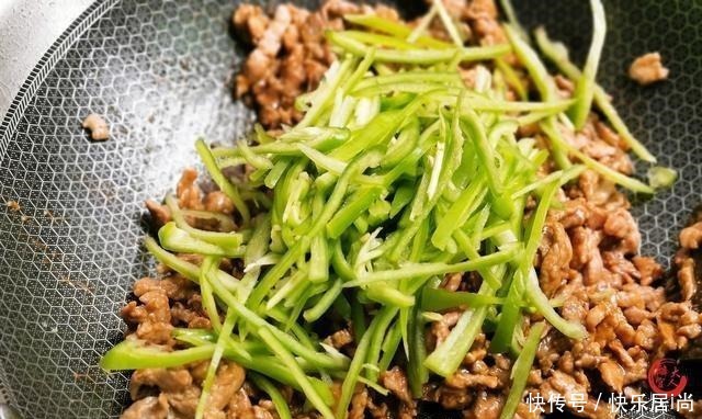  疲劳|高考前，这道菜应该多给孩子吃，眼睛明亮，减少疲劳