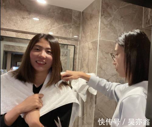 上海女排|金软景回国致谢,在排超受到欢迎,放弃奖牌被称赞,王唯漪泪别