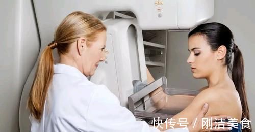 女性|女性想要远离乳腺疾病,少碰3物,做好3件事,乳房健康人舒服
