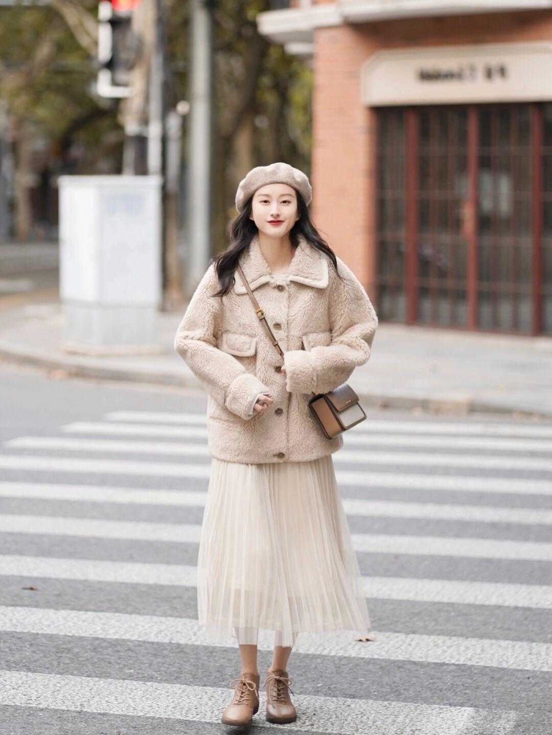 外套|寒冬的最强CP绝对是短外套+裤子,显高显瘦有气质,高级又时髦