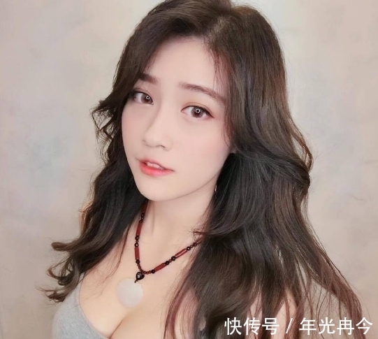 韩国|韩国微胖模特，身姿丰腴皮肤吹弹可破，好身材健身练出来