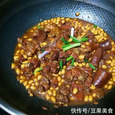 营养美味两手抓，南乳黄豆焖猪尾+排骨是你的不二之选