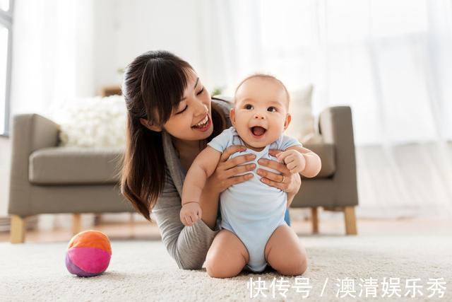 父母|2岁女儿总喊饿,宝妈“疑心”保姆,一查监控,笑得合不拢嘴