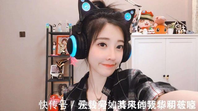 冯提莫再度交锋希林娜依高,一人敌一团,冯提莫还能赢吗?